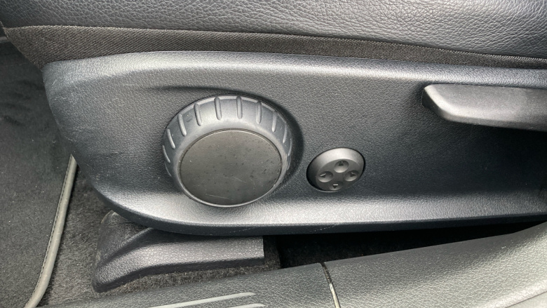 Mercedes-Benz CLA 180 AMG Line Premium + Night Ed 4dr Tip Auto Petrol Saloon